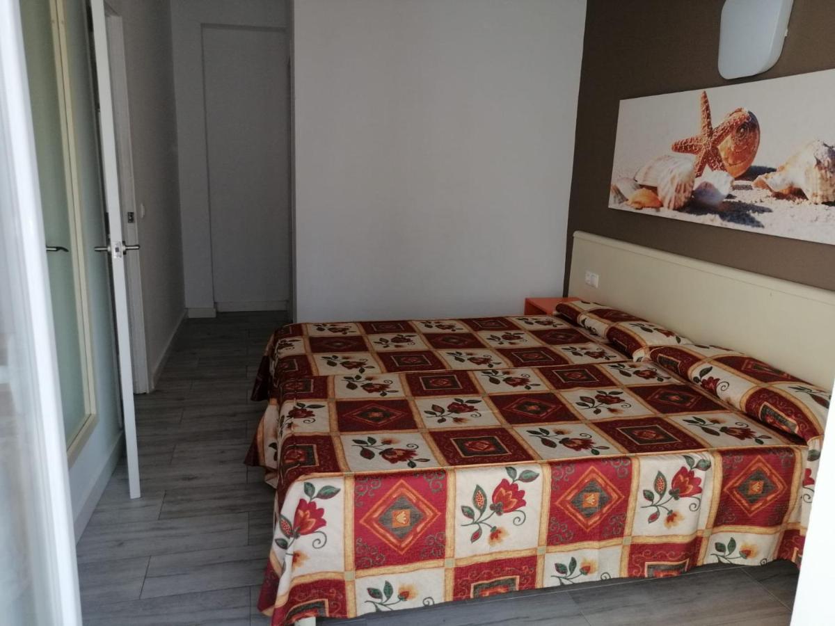 אל ארנל Apartamentos Arcadio מראה חיצוני תמונה